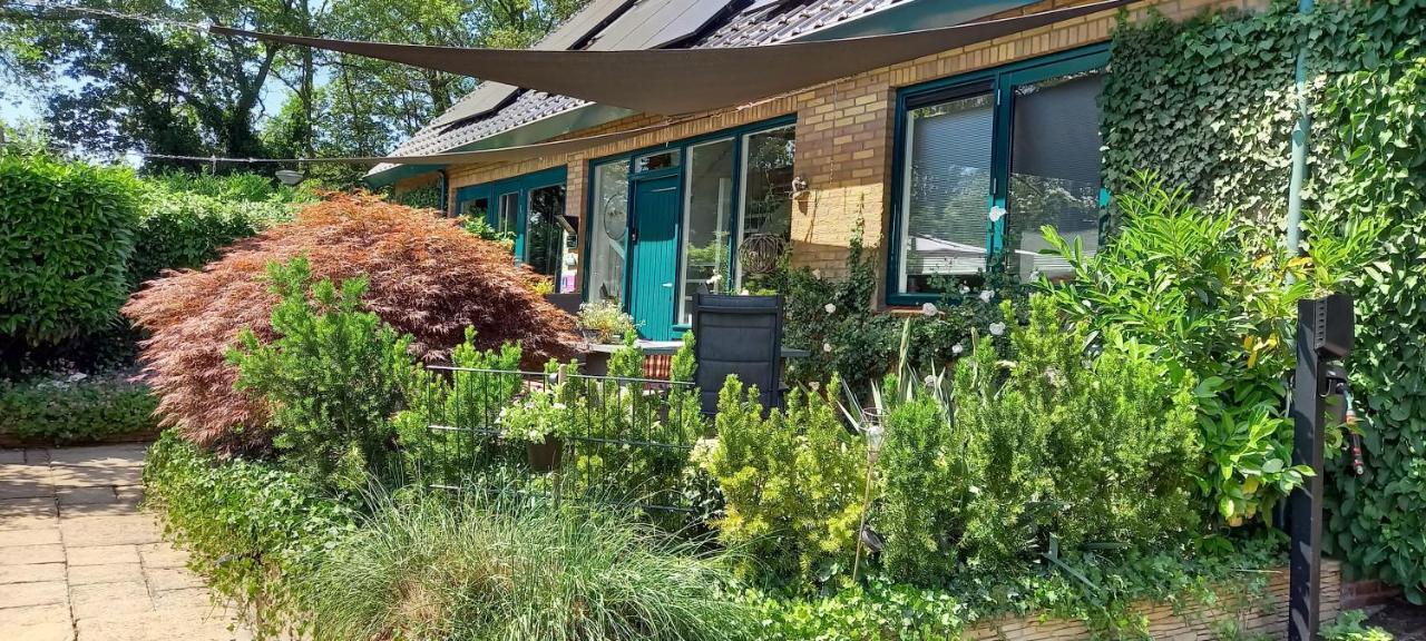 B&B Opdeparkkamp Met Laadpaal Voor Elektrische Auto'S 하펠트 외부 사진